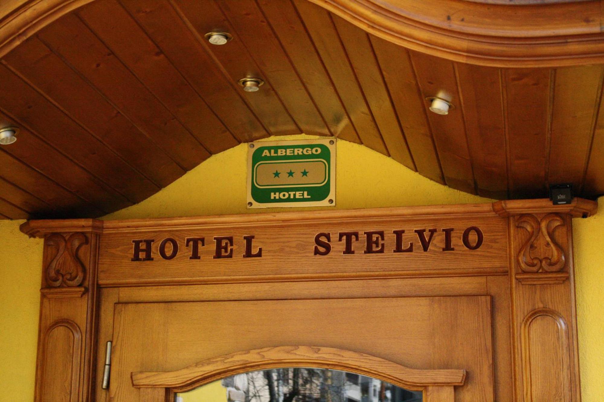 Hotel Stelvio Varese Ngoại thất bức ảnh