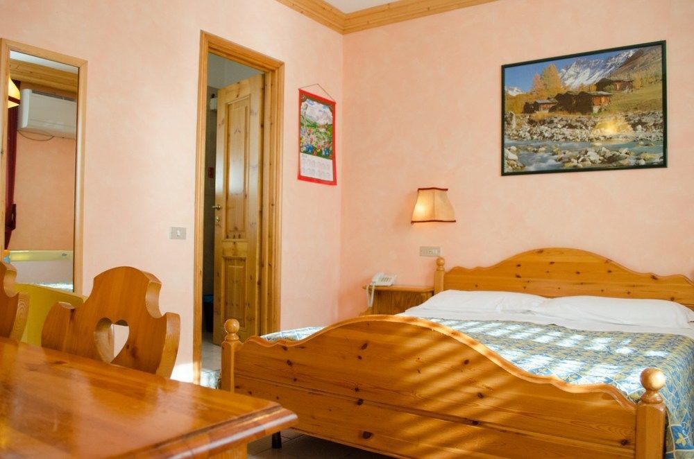 Hotel Stelvio Varese Ngoại thất bức ảnh